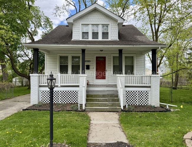 property at 1330 E Chesterfield St