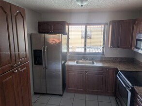 2740 W 61st St in Hialeah, FL - Building Photo - Building Photo