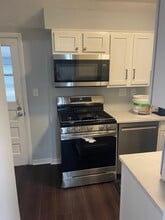 12904 Georgia Ave in Silver Spring, MD - Foto de edificio - Building Photo