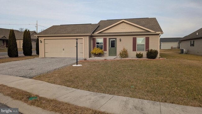 224 Benedict Dr in Chambersburg, PA - Building Photo - Building Photo
