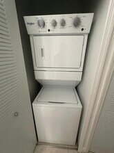 241 E 6th St in Hialeah, FL - Building Photo - Building Photo