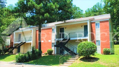 Rivergate in Columbus, MS - Foto de edificio - Building Photo