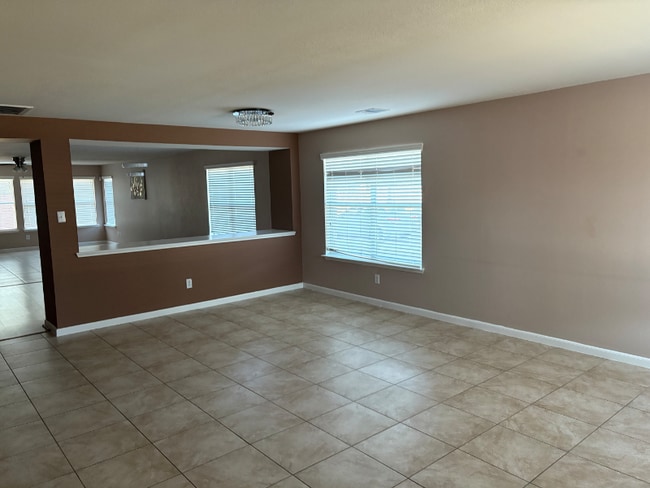1527 Diamond Ave NE in Grand Rapids, MI - Building Photo - Building Photo