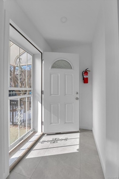 609 Ovington Ave, Unit 1 in Brooklyn, NY - Building Photo - Building Photo