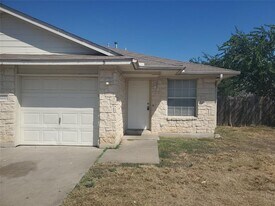 2221 Creekside Ln in Georgetown, TX - Building Photo