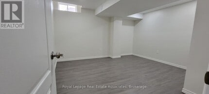 135 Monarch St in Welland, ON - Building Photo - Building Photo