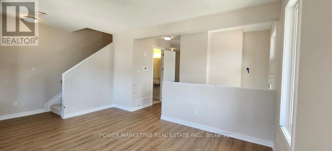 139 Beebalm Cres in Ottawa, ON - Building Photo - Building Photo