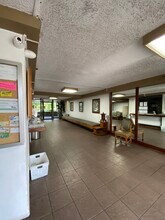 2916 Date St, Unit 19J in Honolulu, HI - Foto de edificio - Building Photo