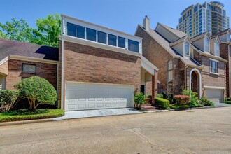 4734 Post Oak Timber Dr-Unit -7 in Houston, TX - Foto de edificio - Building Photo