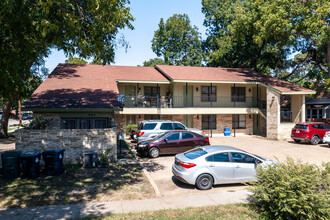 Austin Condominiums in Denton, TX - Building Photo - Building Photo