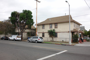 1800 S Union Ave Apartments