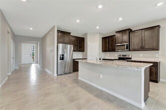 5210 Grove Mill Loop in Bradenton, FL - Building Photo - Building Photo