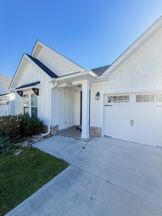 property at 5742 Vlg Rdg Ln