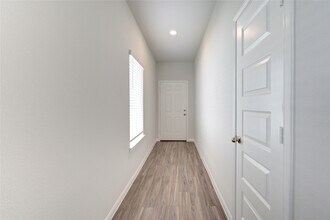 13321 Burbot Dr in Shenandoah, TX - Building Photo - Building Photo