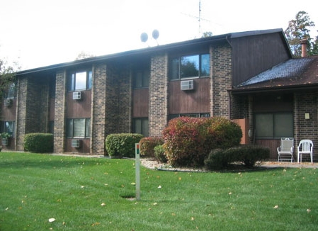 Woodside I & II in Fort Atkinson, WI - Foto de edificio