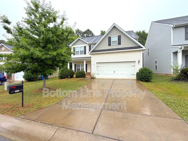 property at 1321 Waylon Ave