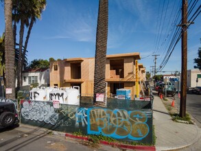 7117 Waring Ave in Los Angeles, CA - Building Photo - Building Photo