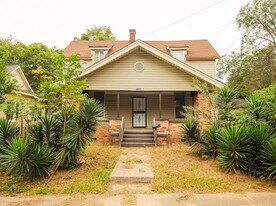 1300 Gulfport St in Birmingham, AL - Building Photo