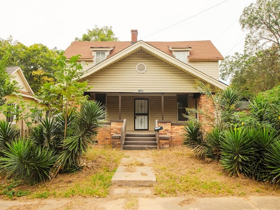 property at 1300 Gulfport St