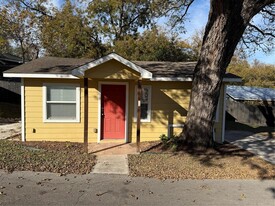 1118 Northwestern Ave in Austin, TX - Building Photo - Building Photo