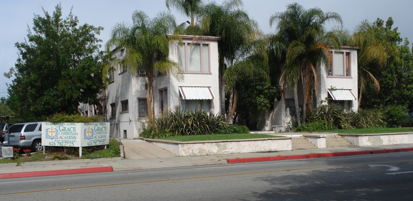 101 N Hill Ave in Pasadena, CA - Foto de edificio