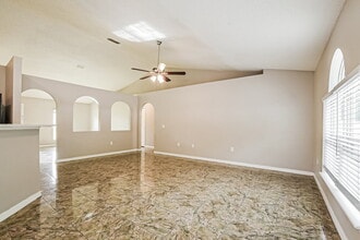 1328 Dunbarton Ct in Kissimmee, FL - Building Photo - Building Photo