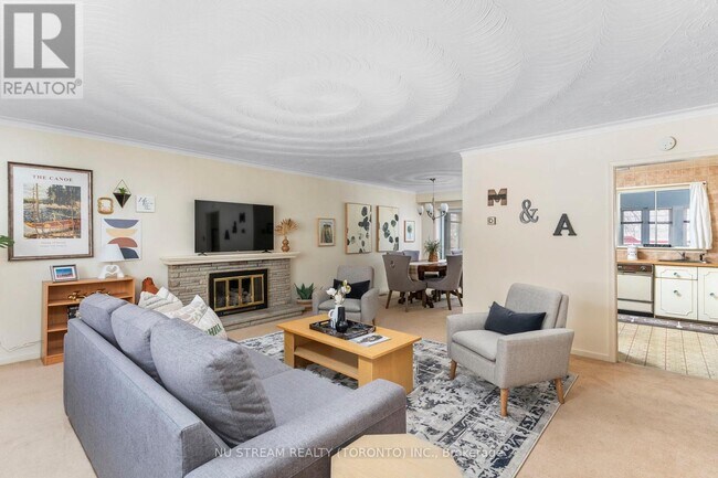 14 Whitelock Crescent in Toronto, ON - Building Photo - Building Photo