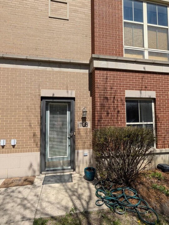 1138 W Washburne Ave in Chicago, IL - Building Photo