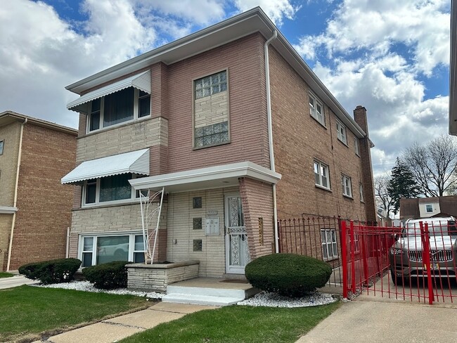 3517 W 79th St, Unit G in Chicago, IL - Building Photo - Building Photo