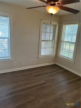 1805 E Guadalupe St in Victoria, TX - Building Photo - Building Photo