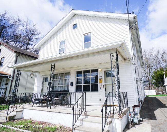 property at 1519 Meylert Ave