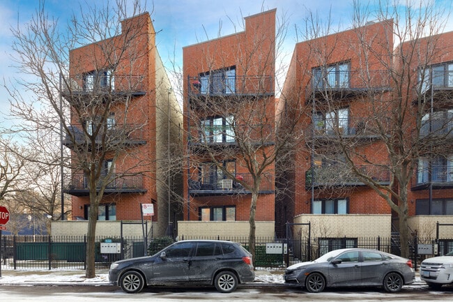 property at 31 E 26th St