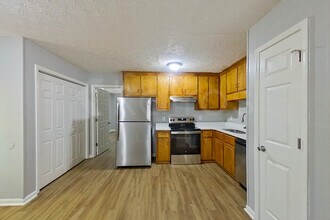 100 Beaver Pointe Dr in Winterville, GA - Building Photo - Building Photo