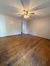 1528 S Vermont Ave in Independence, MO - Building Photo - Building Photo