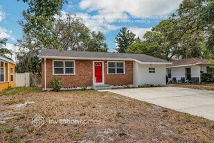 424 4th St NW in Largo, FL - Building Photo