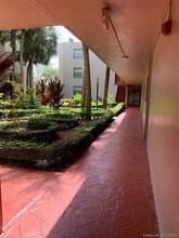 10865 SW 112th Ave-Unit -112 in Miami, FL - Building Photo - Building Photo