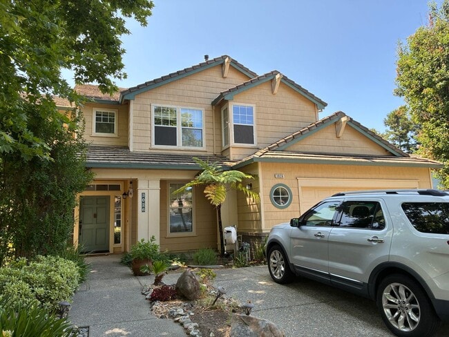 property at 3026 Carmelo Ln