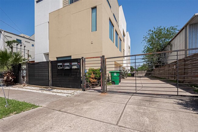 5012 Cornish St in Houston, TX - Building Photo - Building Photo
