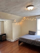 44 Dover St, Unit 3 in Worcester, MA - Building Photo - Building Photo