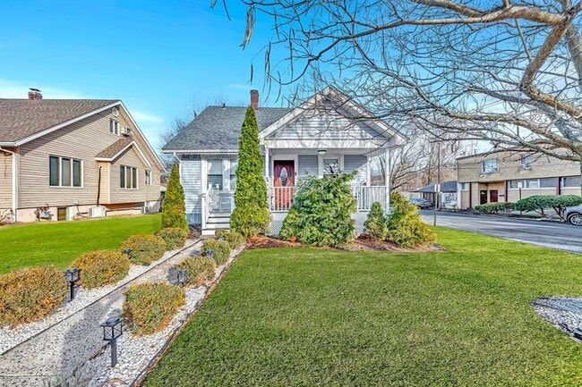property at 64 Prairie Ave