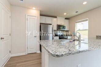 8026 Moose Crk Dr in Charlotte, NC - Building Photo - Building Photo