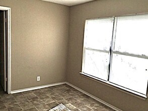 2947 Donnell Dr in Round Rock, TX - Building Photo - Building Photo