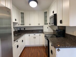 91-1061-1061 Oaniani St in Kapolei, HI - Building Photo - Building Photo