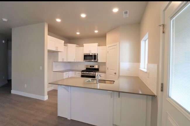 159 E 3100 N in Cedar City, UT - Building Photo - Building Photo