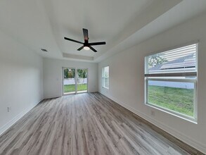 3614 NE 9th Pl in Cape Coral, FL - Foto de edificio - Building Photo