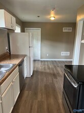 1002 Lowell Dr SE in Huntsville, AL - Building Photo - Building Photo