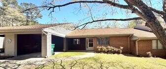 200 Santree Dr in Williamston, NC - Building Photo