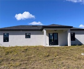735 Worth Ave S in Lehigh Acres, FL - Building Photo - Building Photo