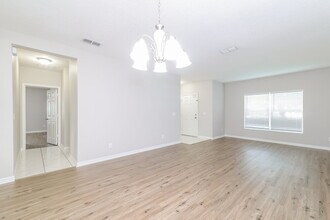 4602 Caverns Dr in Kissimmee, FL - Building Photo - Building Photo