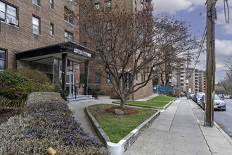 The Westview in Yonkers, NY - Building Photo - Building Photo